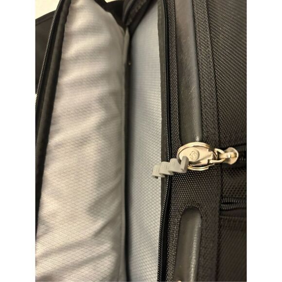 Samsonite laptop computer bag padded black 17x14x5.5" multi compartments - Picture 11 of 12